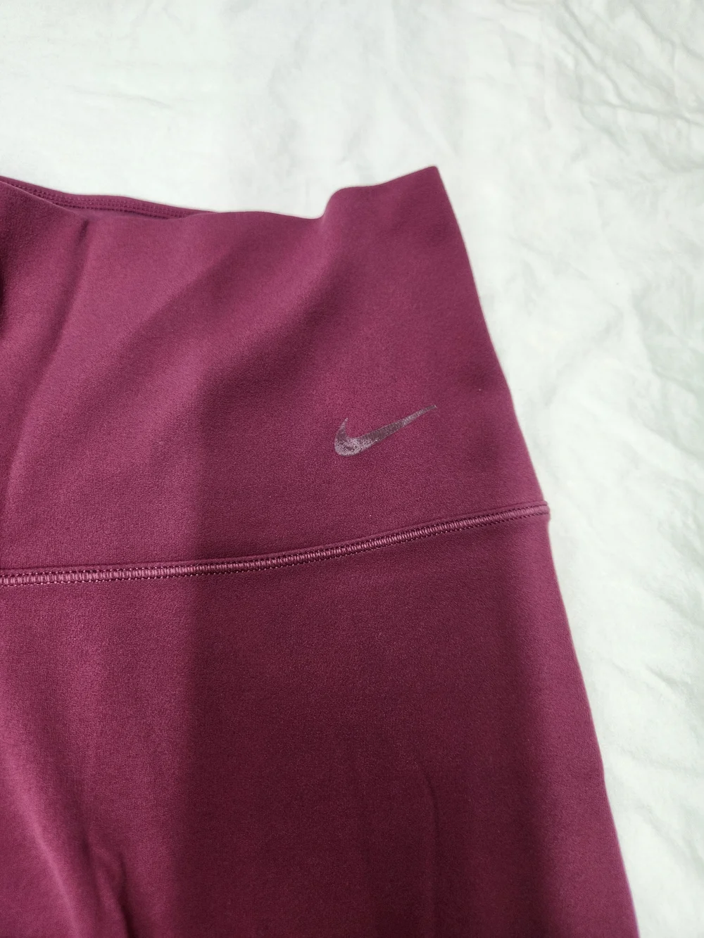 Nike Zenvy Dry-Fit High-Waist Maroon Leggings